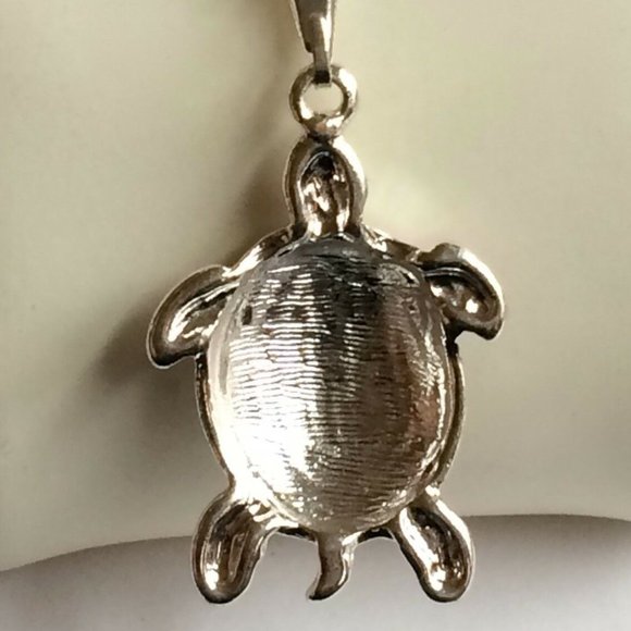 Silver Sea Life Turtle Necklace 24" Chain Nautical Island Beach Plated Plus Size - Picture 8 of 10